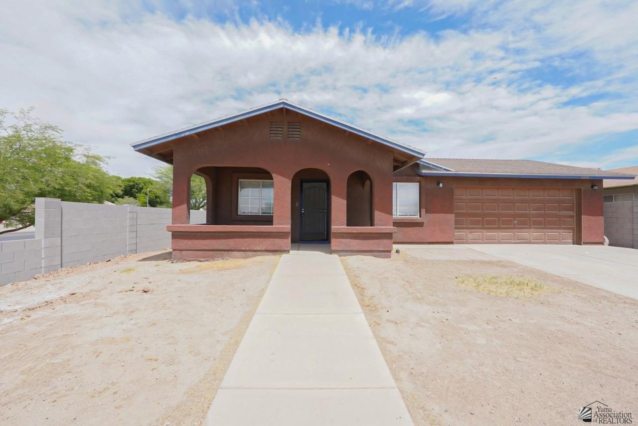 604 E Yucca St - Photo 5 of 20