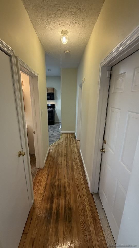 11 Blossom St #1 - Photo 5 of 17