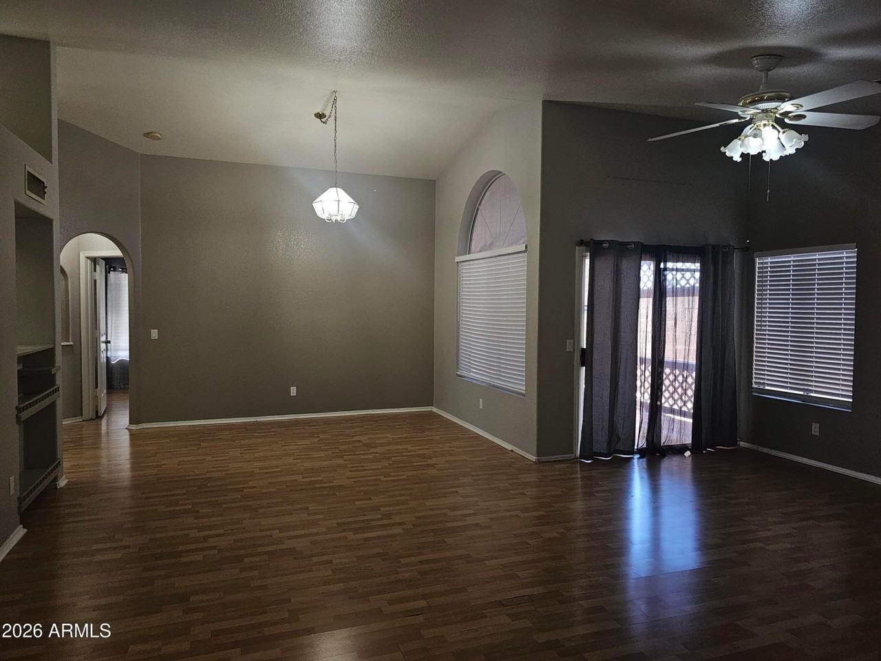5045 W Topeka Dr - Photo 5 of 15