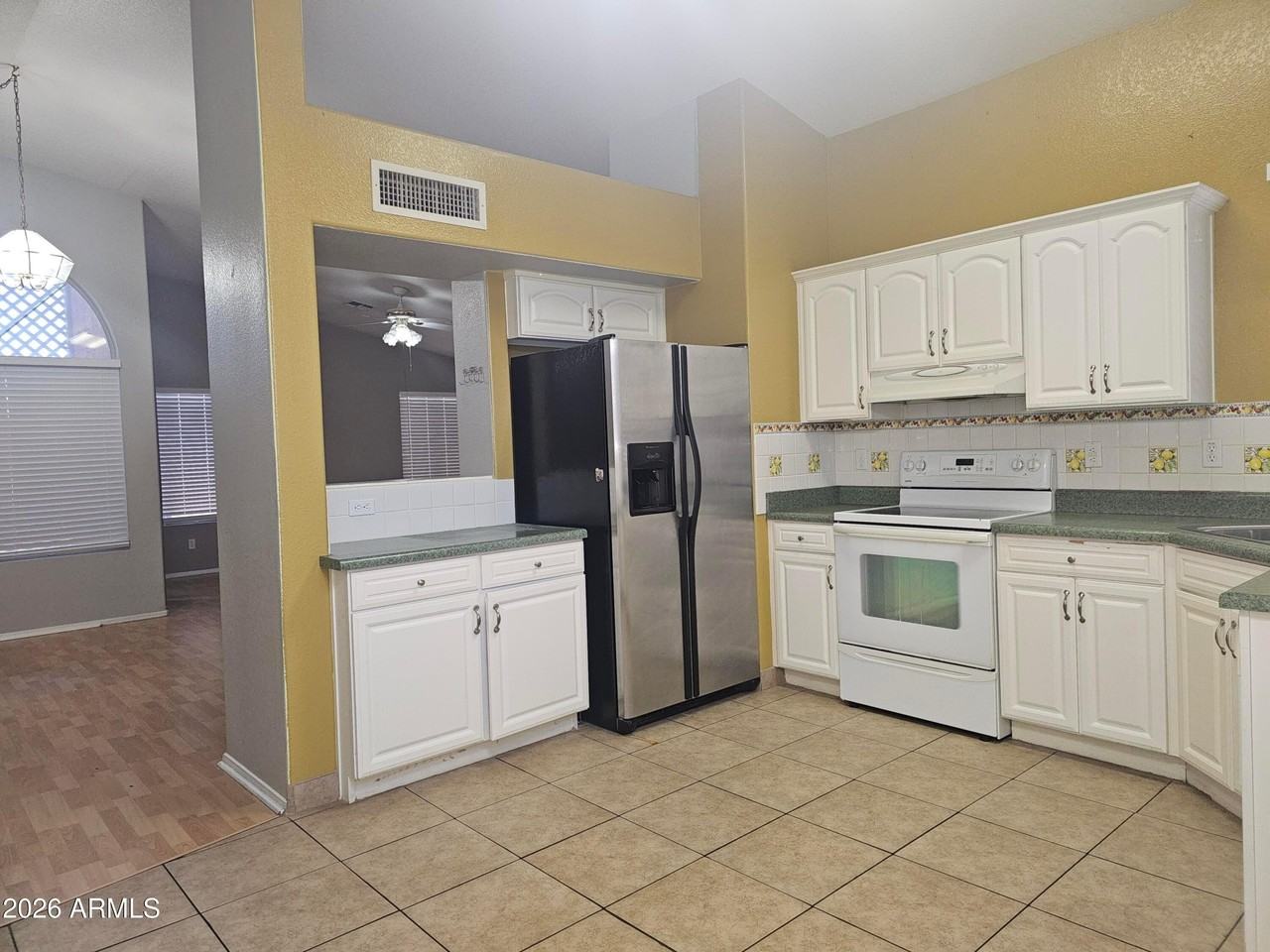 5045 W Topeka Dr - Photo 7 of 15