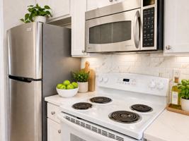 featured image of 21 Greenwood St #10