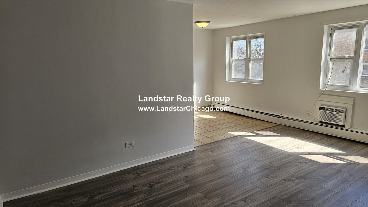 2025 W Granville Ave #305 - Photo 2 of 21