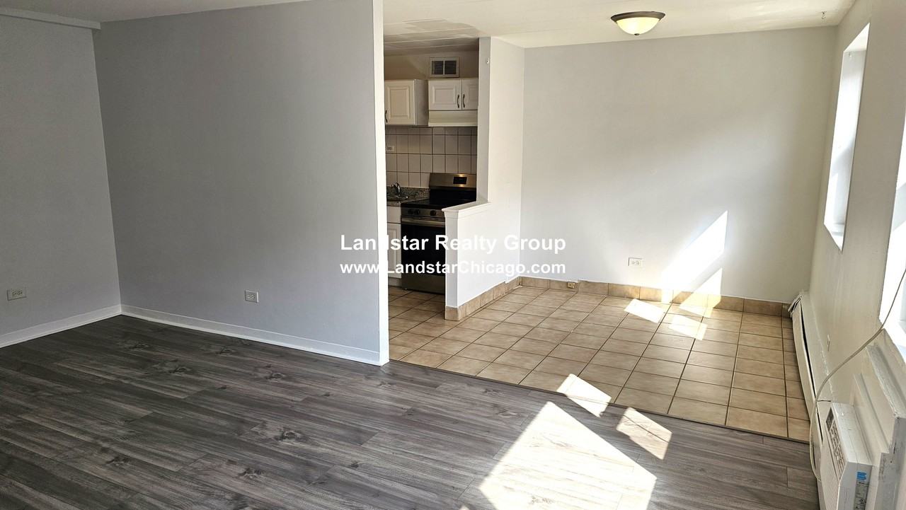 2025 W Granville Ave #305 - Photo 4 of 21