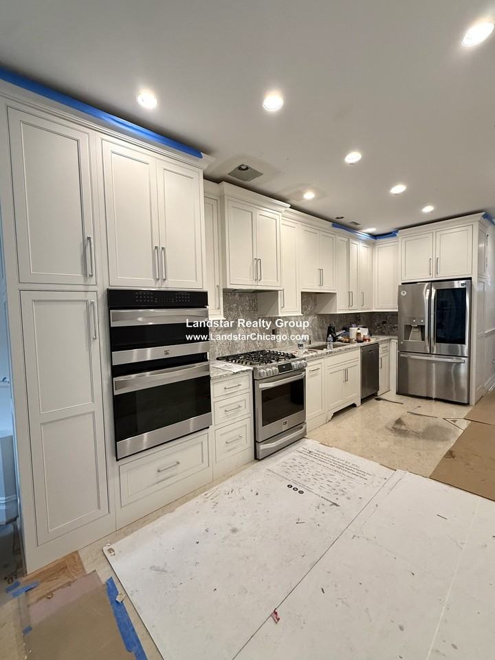 4634 N Saint Louis Ave #G - Photo 3 of 22