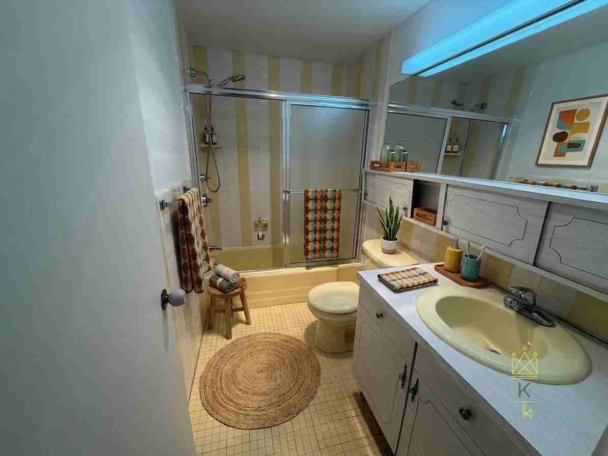 125 Chiswick Rd #208 - Photo 4 of 14