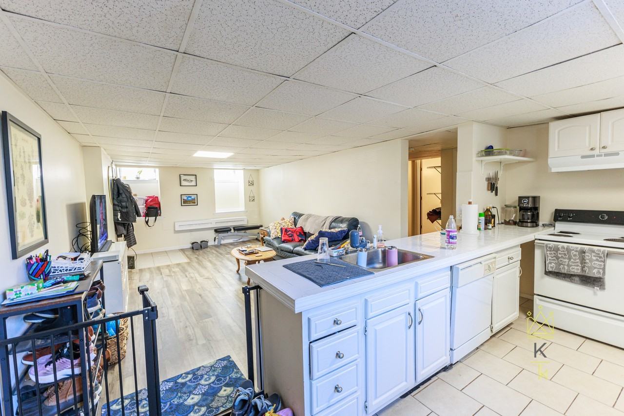 36 Park St #B10 - Photo 3 of 10