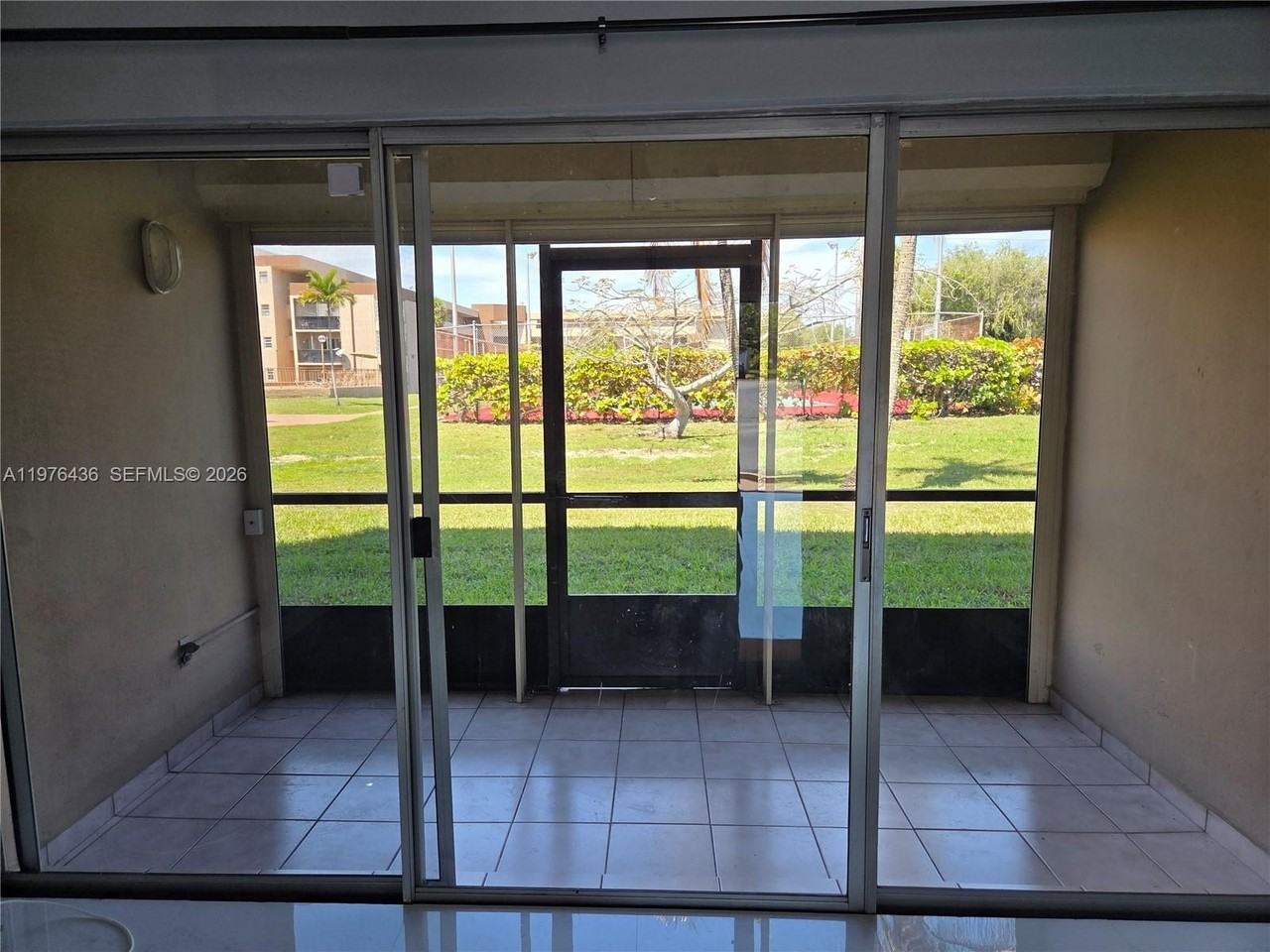 506 Nw 87th Ave #112 - Photo 7 of 9