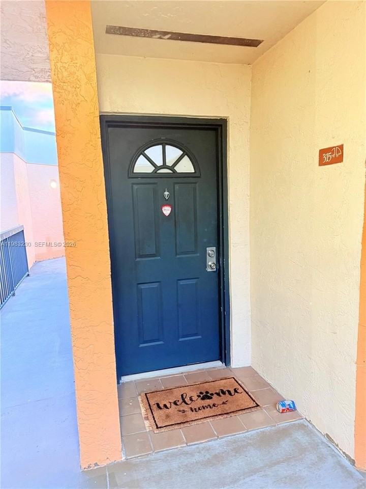 6280 Nw 186th St #315 - Photo 2 of 12