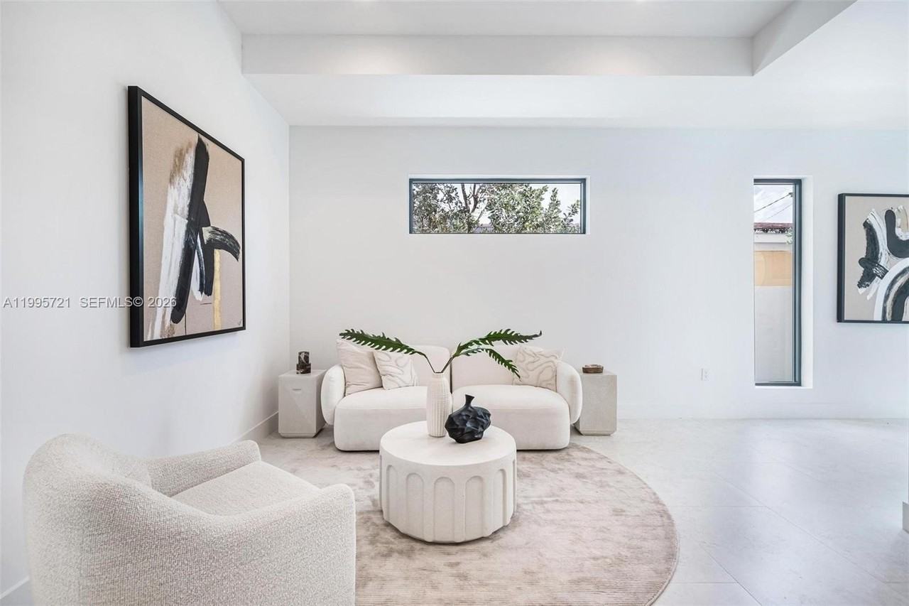 2941 Sw 21st St #3 - Photo 6 of 30