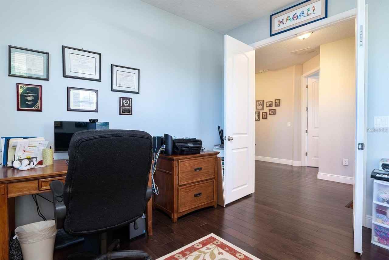 13243 Overstreet Rd - Photo 7 of 27