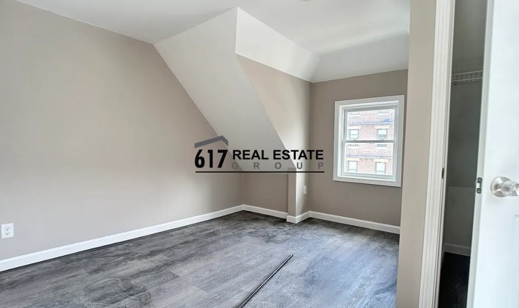 16 Long Ave #3 - Photo 6 of 10