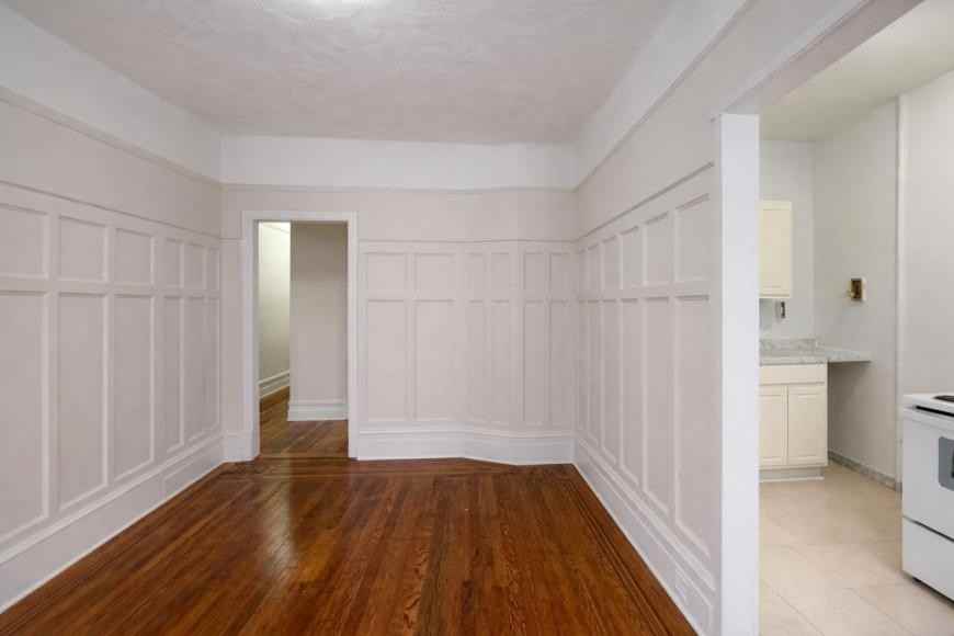 717 W 177th St - Photo 4 of 9