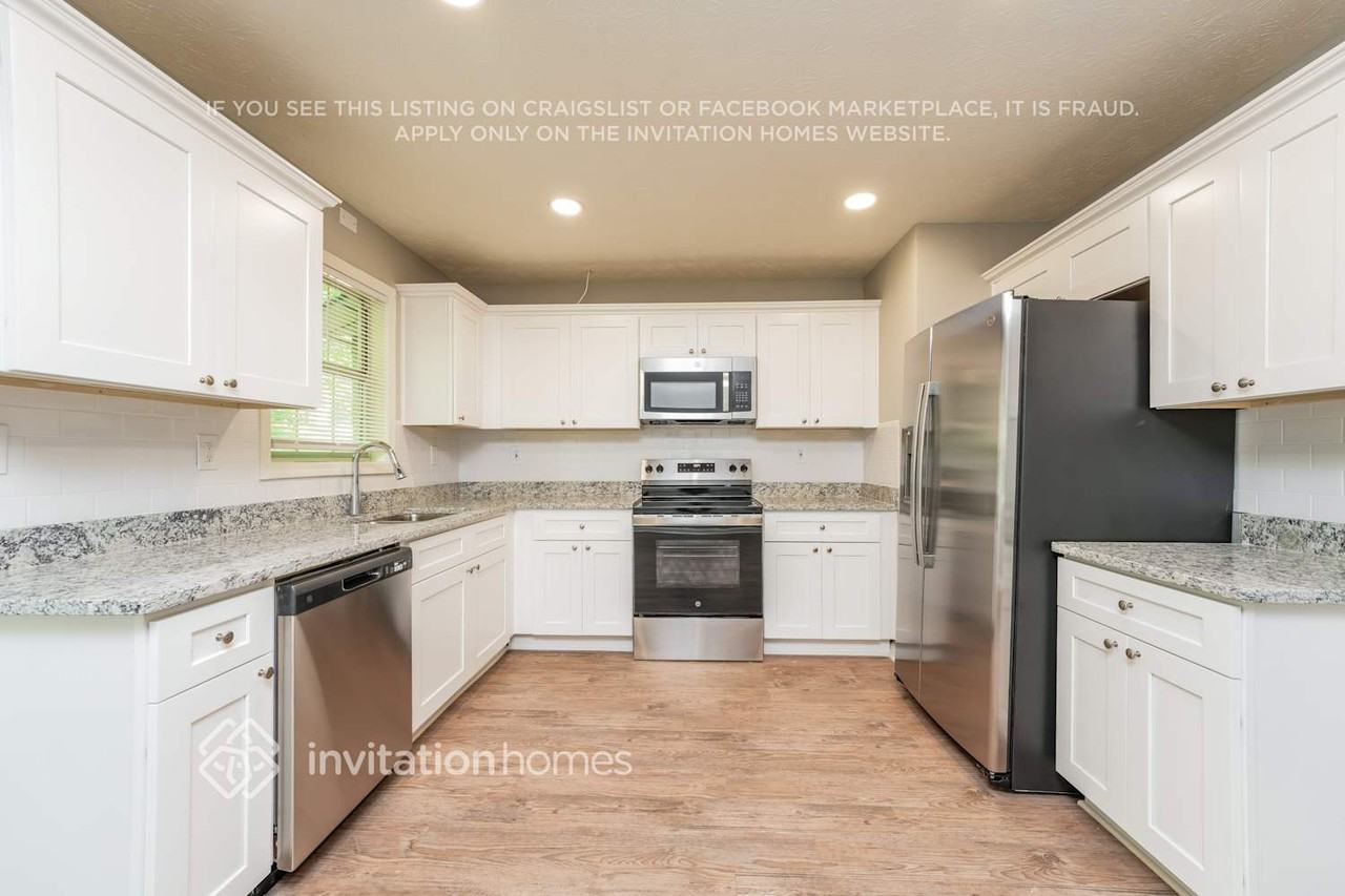 585 Elvina Ct - Photo 7 of 18