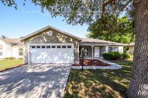 featured image of 11609 Lake Dr