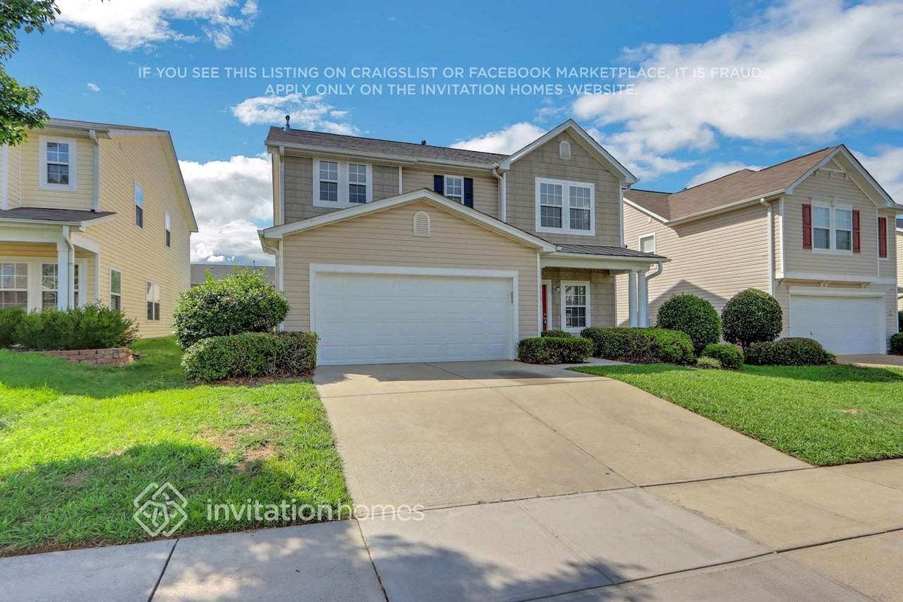 13645 Coram Pl - Photo 3 of 27