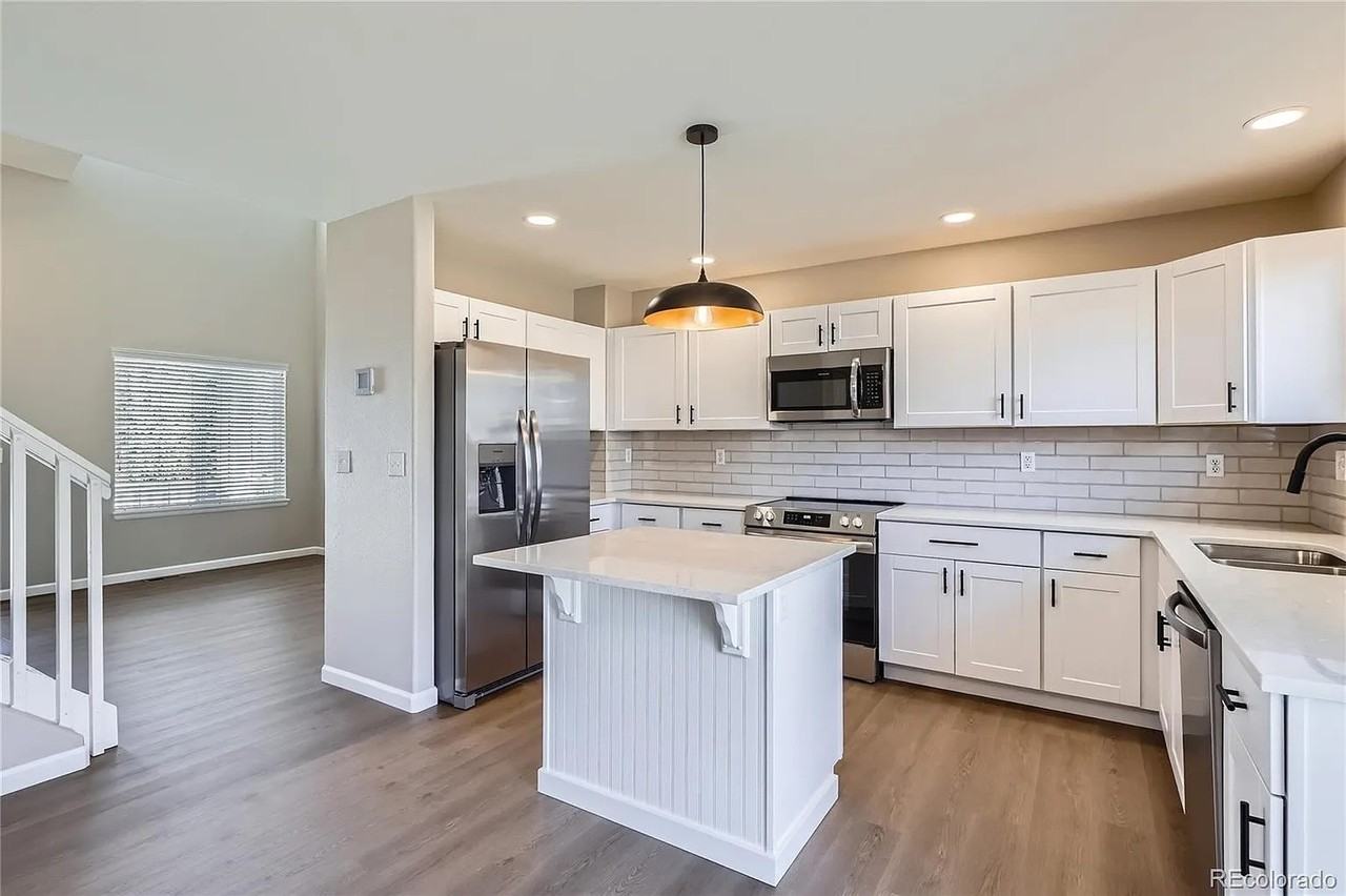 1169 N Tabor Dr - Photo 3 of 23