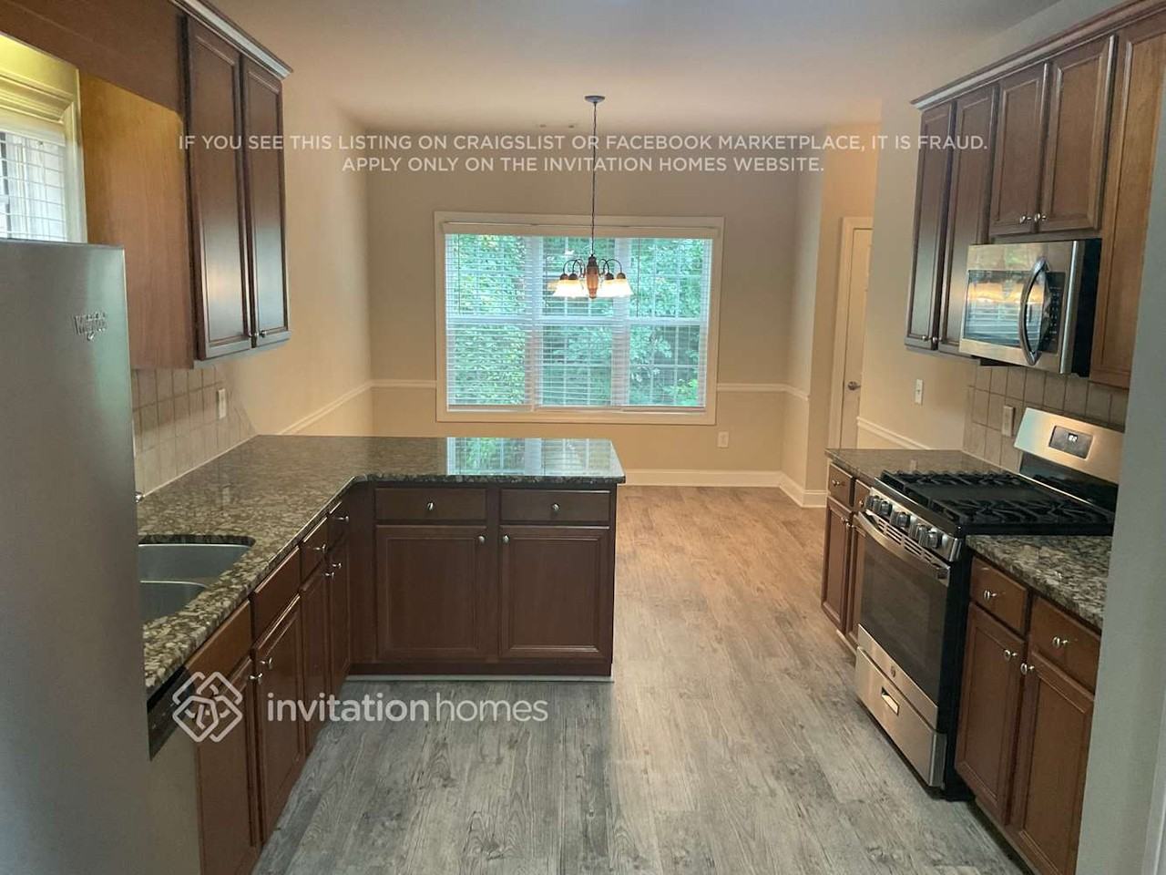 808 Pine Cove Dr - Photo 4 of 24