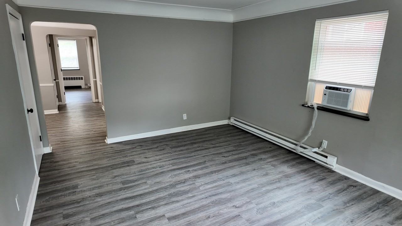 7100 Eastlawn Dr #1 - Photo 3 of 7