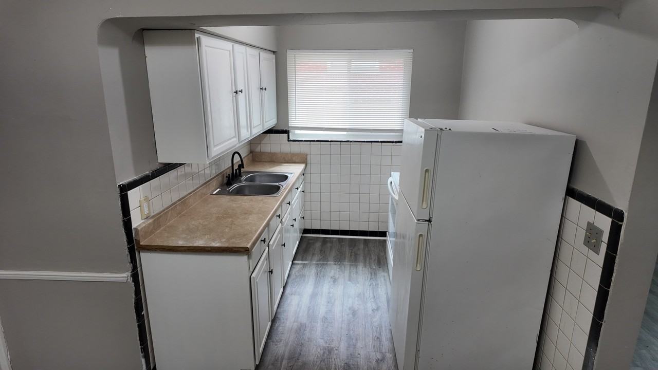 7100 Eastlawn Dr #1 - Photo 5 of 7