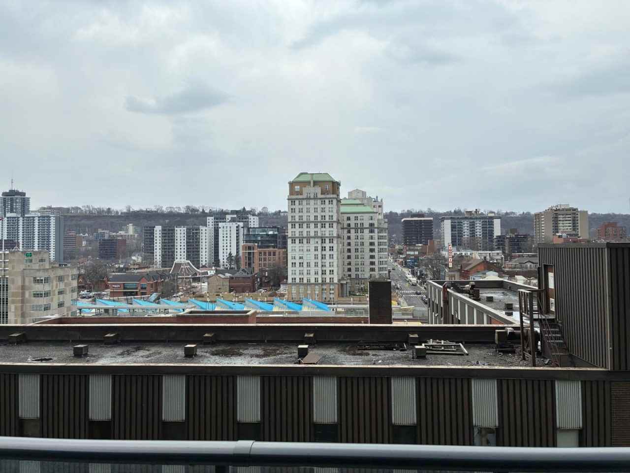 75 James St S #824 - Photo 4 of 14