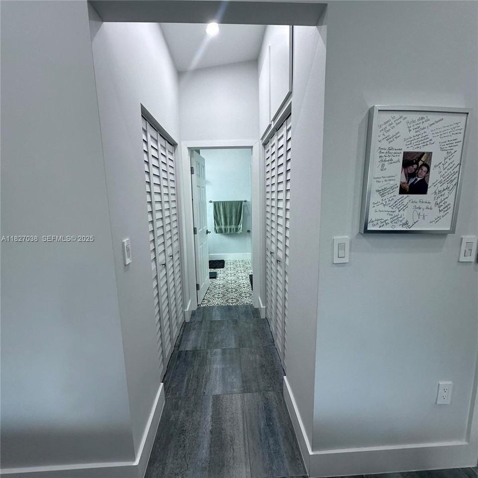 16012 Southwest 64th Terrace - Photo 7 of 46