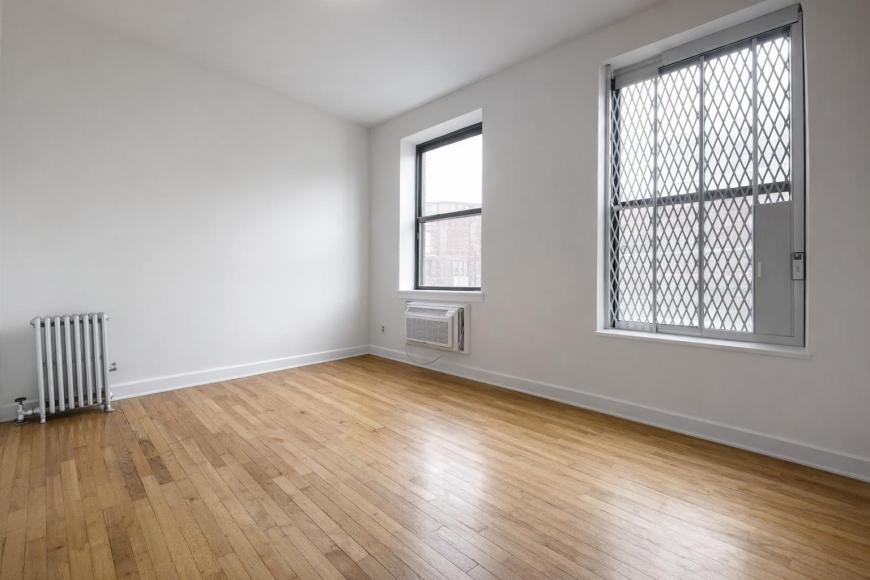 182 Claremont Ave - Photo 2 of 7