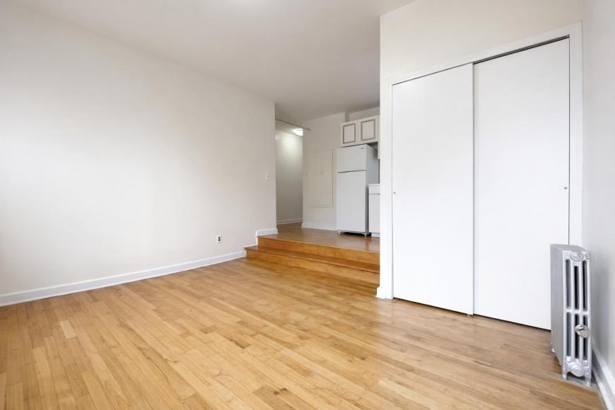 182 Claremont Ave - Photo 3 of 7