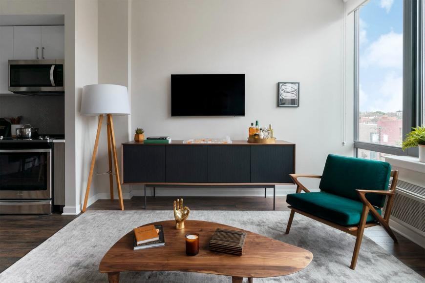 235 Grand St - Photo 7 of 10