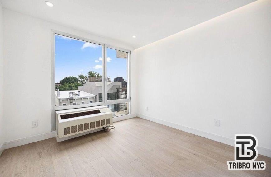 184 Eagle St - Photo 3 of 4