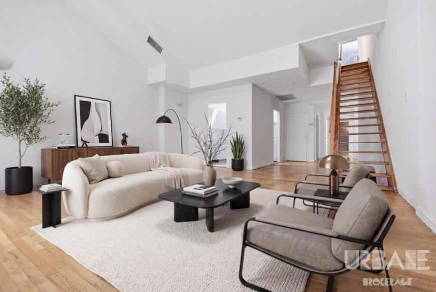 84 E 10th St - Photo 3 of 10