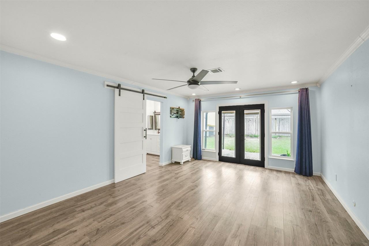 12111 Whittington Dr - Photo 7 of 18