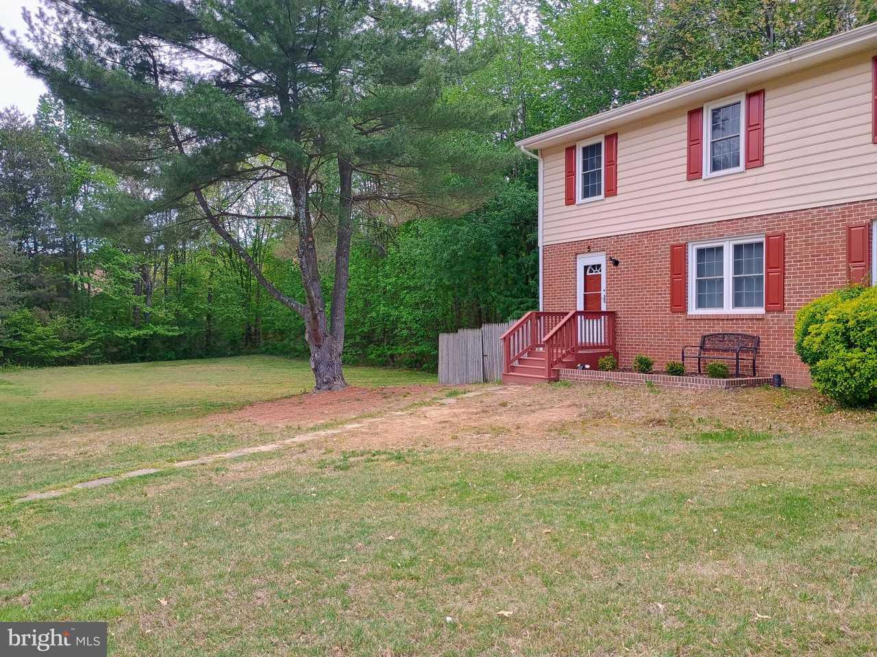 5 Red Fern Ln - Photo 3 of 47