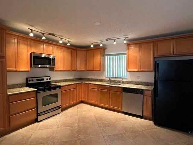 1301 Hempstead St - Photo 3 of 12