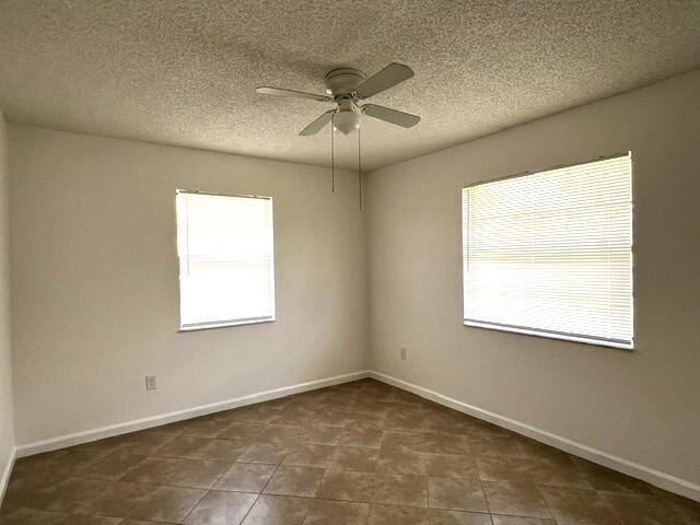 1301 Hempstead St - Photo 7 of 12