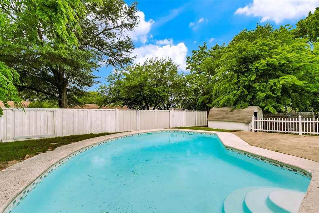 5101 Longhorn Trl - Photo 3 of 26