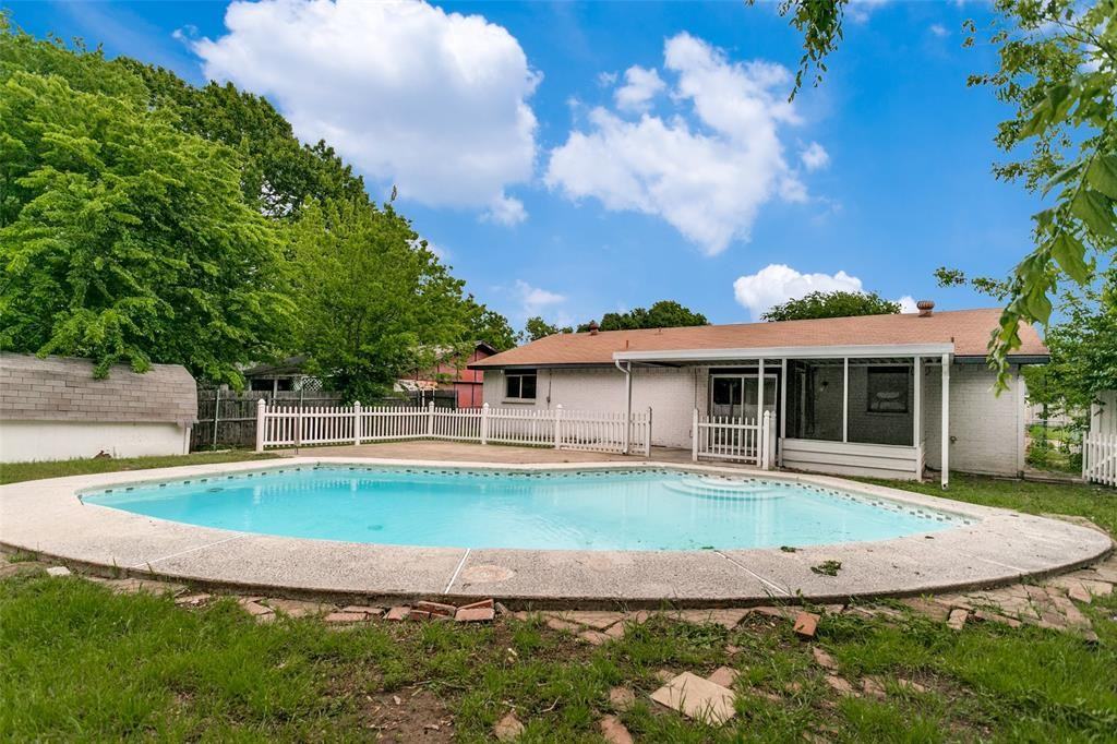 5101 Longhorn Trl - Photo 4 of 26