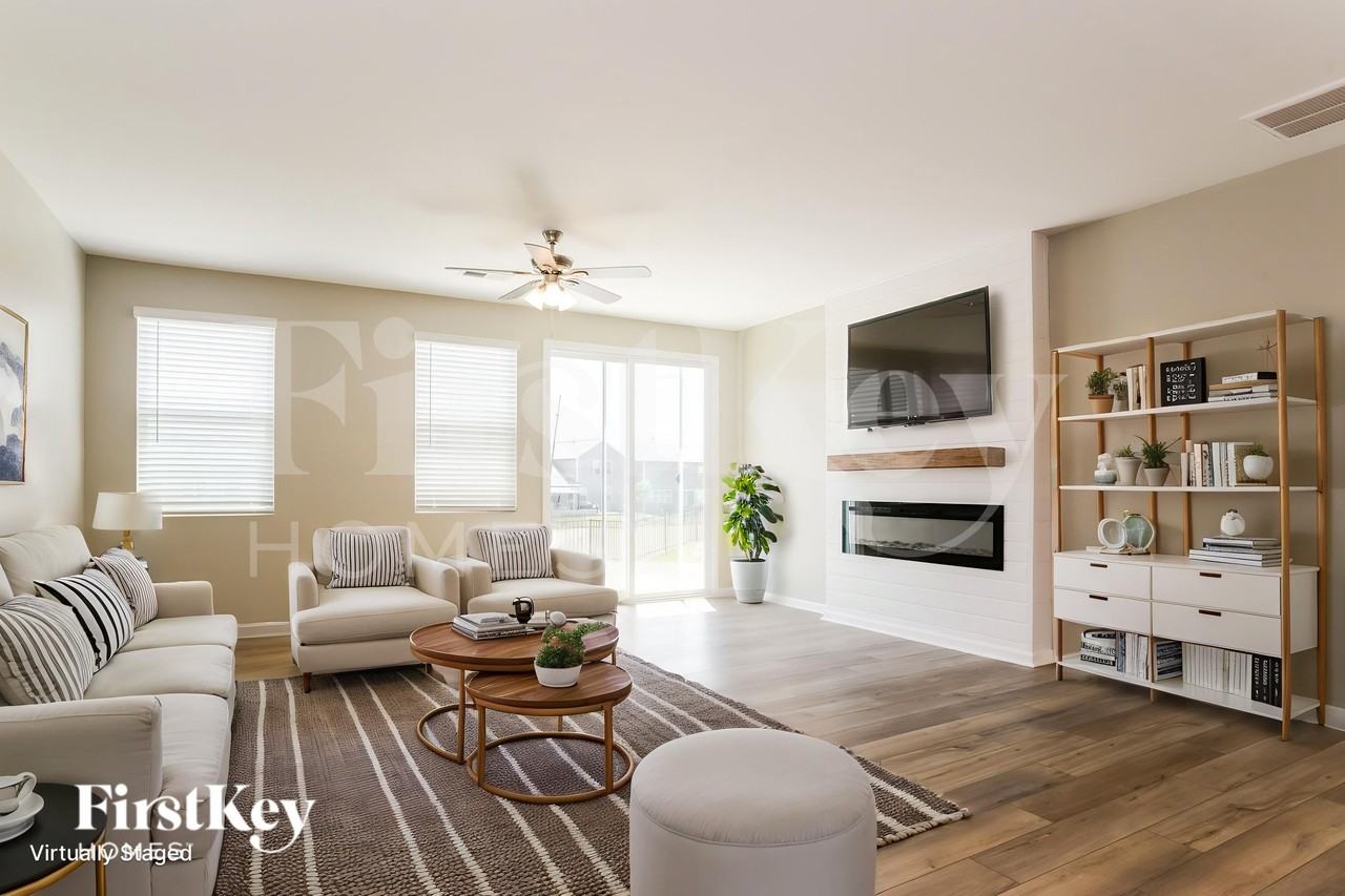 2527 Lorelei Ter - Photo 3 of 19