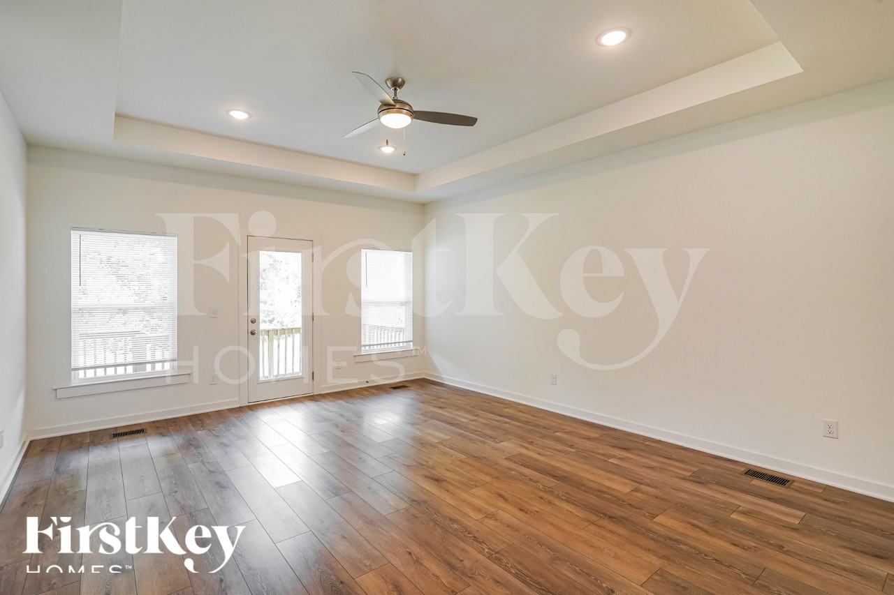 1184 Alcove Way - Photo 3 of 16
