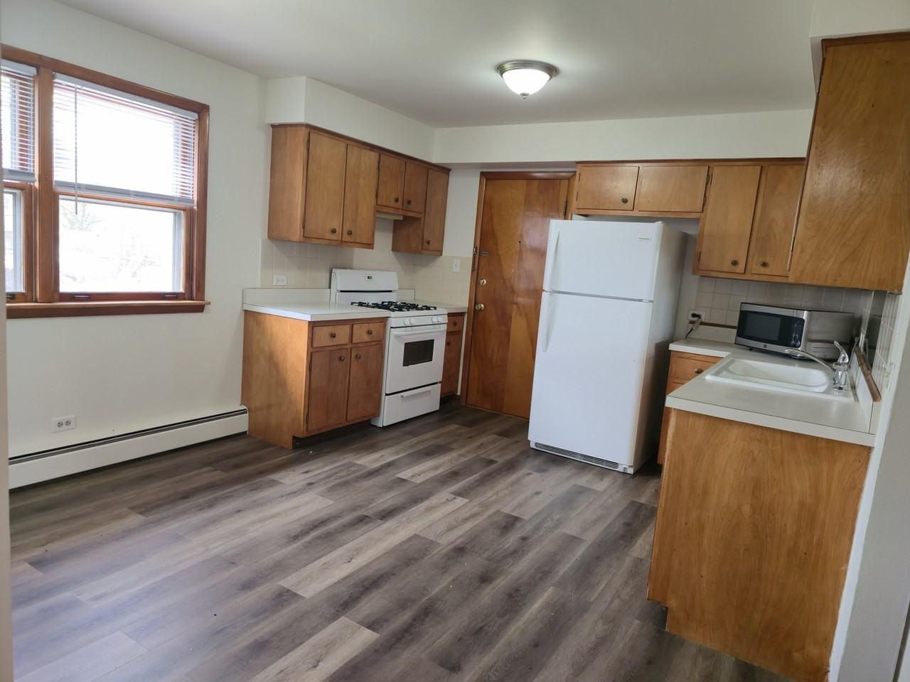 517 Bethel Dr Apt 2s - Photo 2 of 14