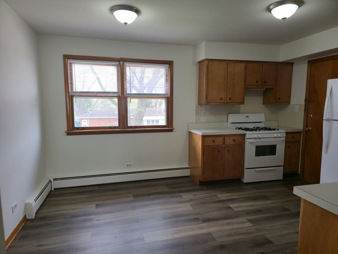 517 Bethel Dr Apt 2s - Photo 3 of 14