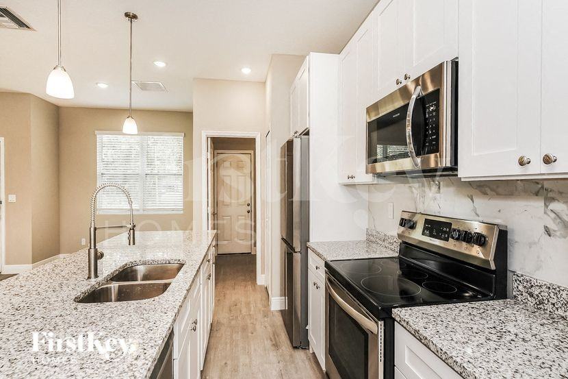 674 Tobias St Se - Photo 6 of 16