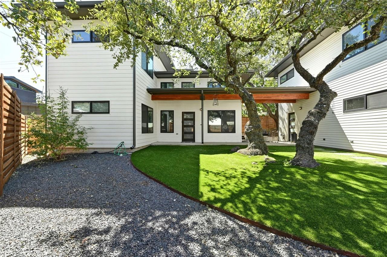 407 S Park Dr - Photo 2 of 25