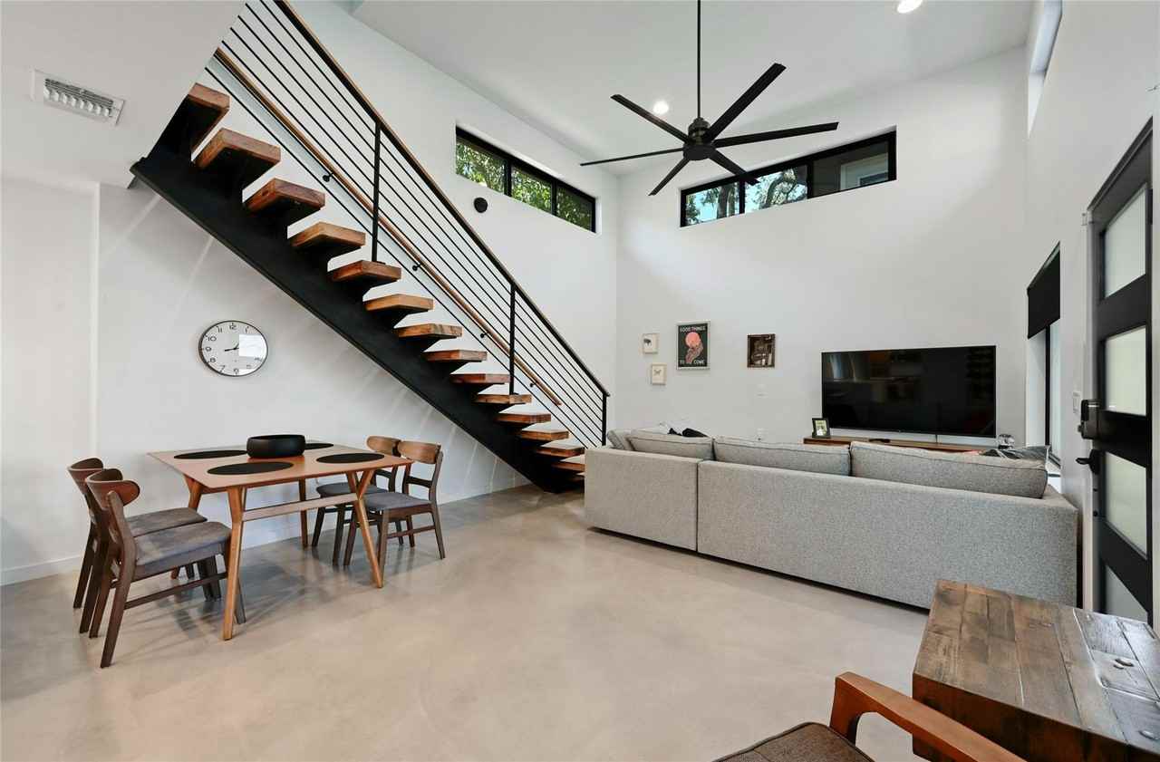 407 S Park Dr - Photo 6 of 25