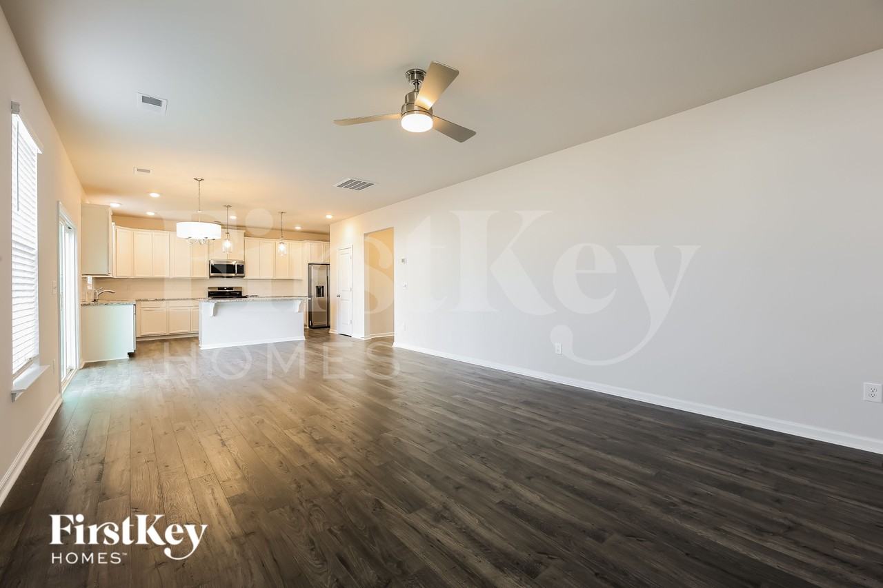 1000 Mission Hill Ln - Photo 4 of 16