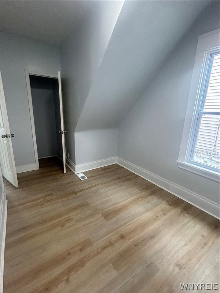 411 Lower Cambridge Avenue - Photo 7 of 13