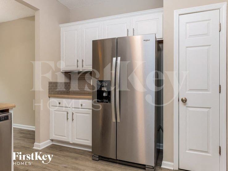 8319 Knapp Ct - Photo 7 of 15