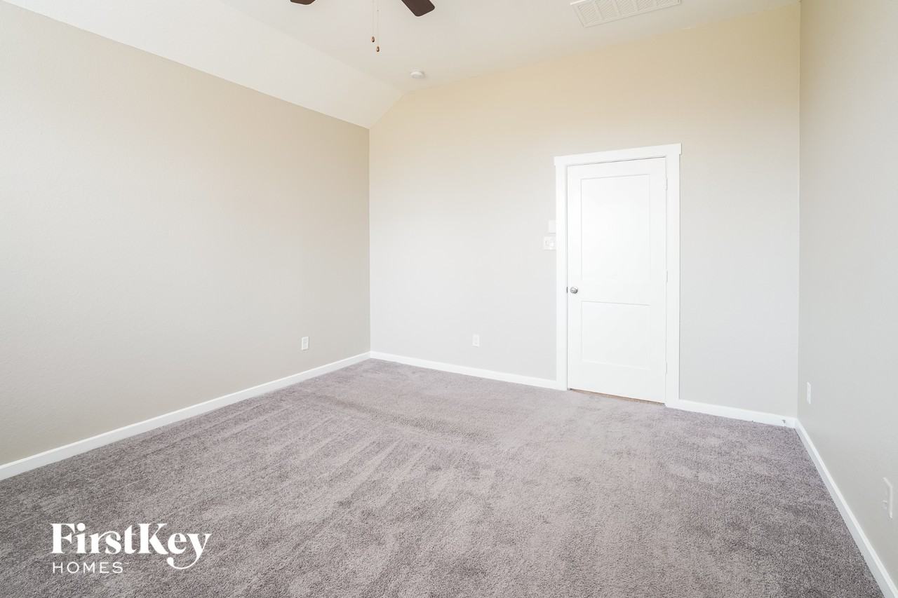 27005 Sofia Forest Dr - Photo 7 of 15