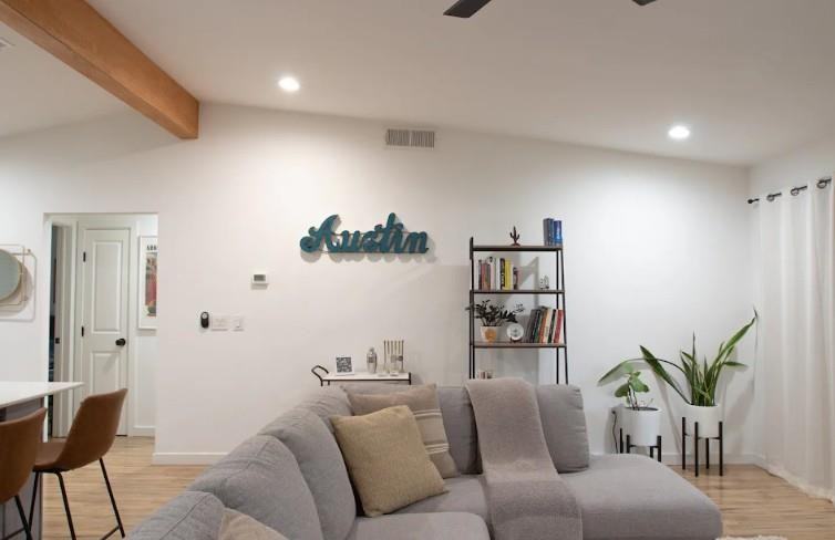 9802 Kendal Dr - Photo 5 of 31