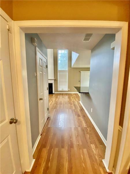 9020 Friarbridge Dr - Photo 4 of 49