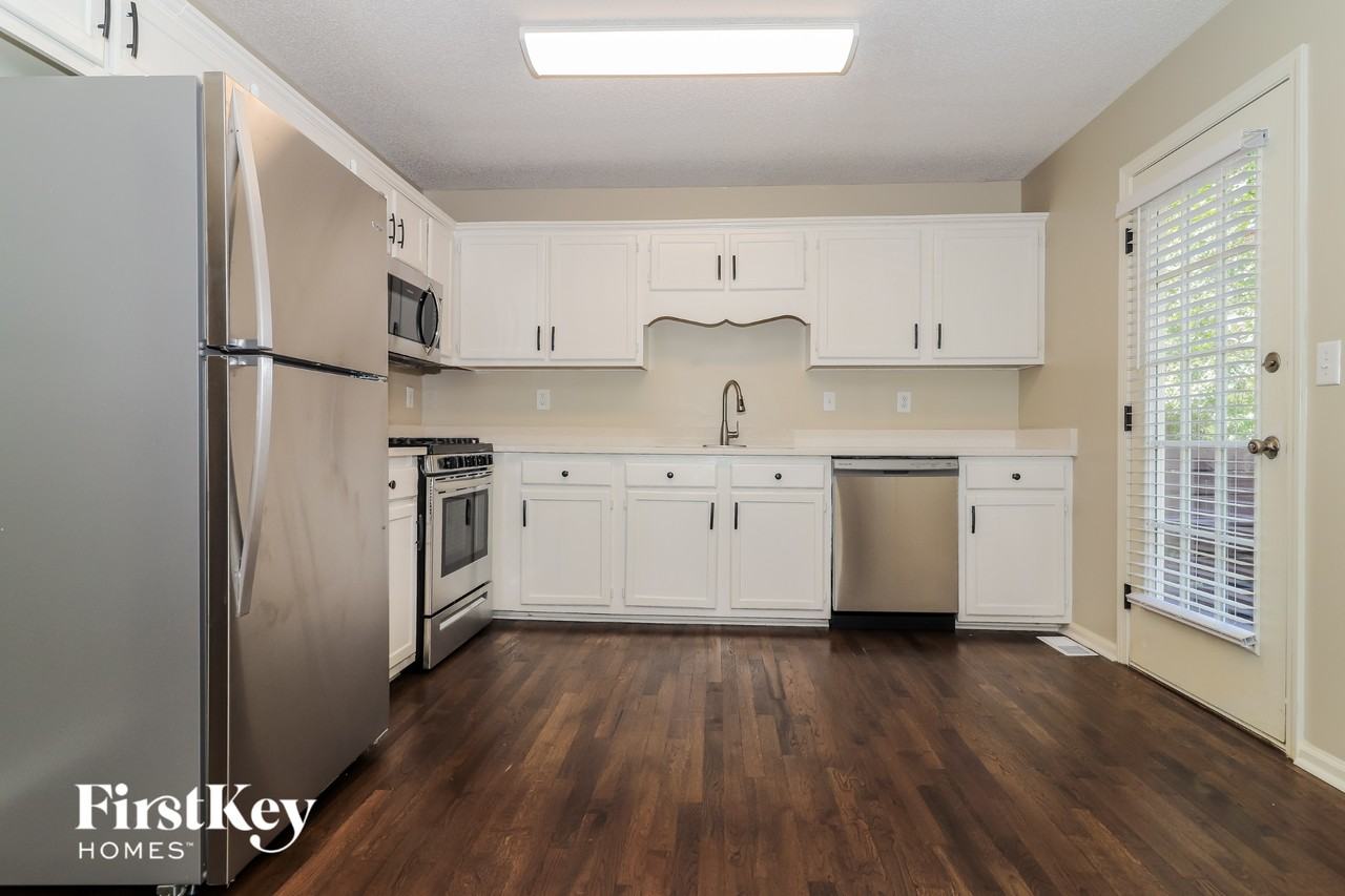 42 Appleton Way - Photo 5 of 15